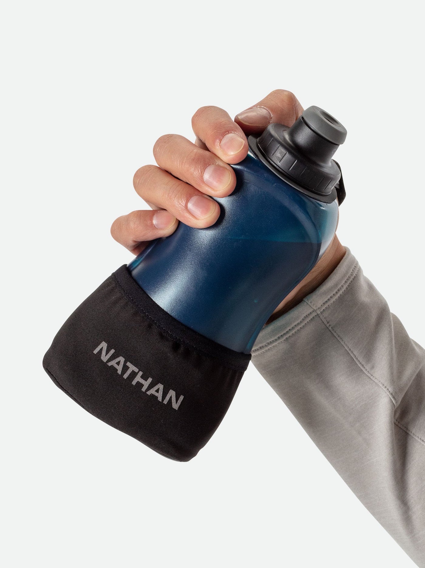 Nathan QuickSqueeze Lite 18 oz. Handheld Bottle - NS40120-00030