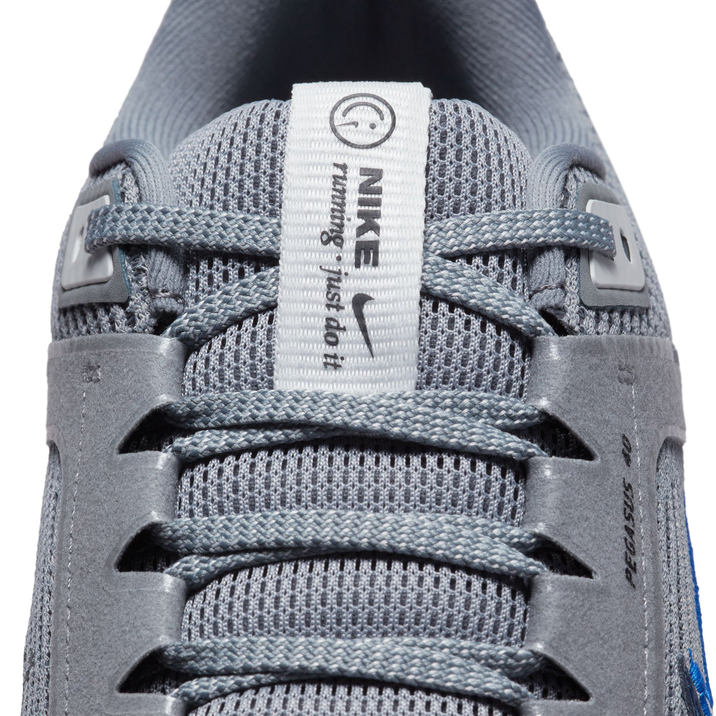 Men's Nike Pegasus 40 Premium - FB7179-002