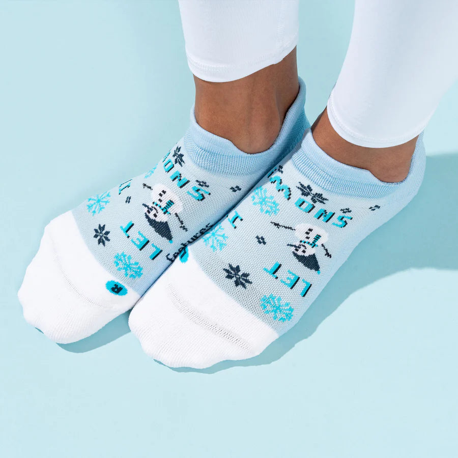 Feetures Elite Light Cushion No Show Tab - Limited Edition Holiday Let it Snow! - FEET-E5011651