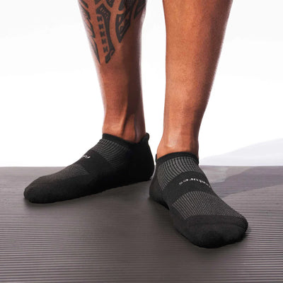 Feetures High Perfomance Max Cushion Socks - FEET-FA5001