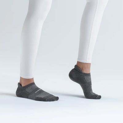 Feetures High Performance Max Cushion Socks - FEET-FA5058